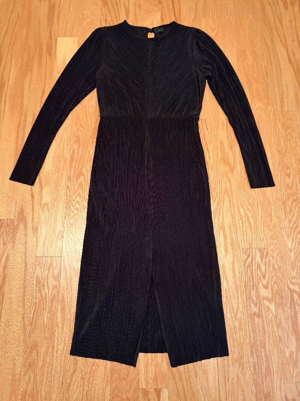 Zara black knee-length/midi long sleeve fine pleated dress size M